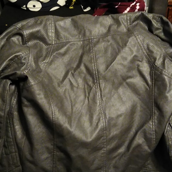 Jacket - Picture 2 of 3
